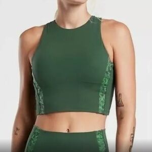 Athleta Conscious Crop Serene D-DD  NWT